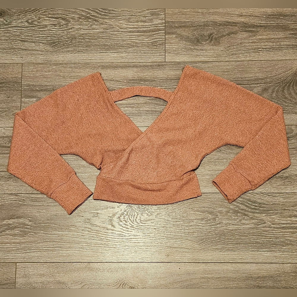 Pink Crop Sweater - Picture 2 of 3